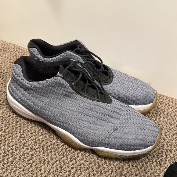 Jordan Future Low Grey - Picture 4 of 5